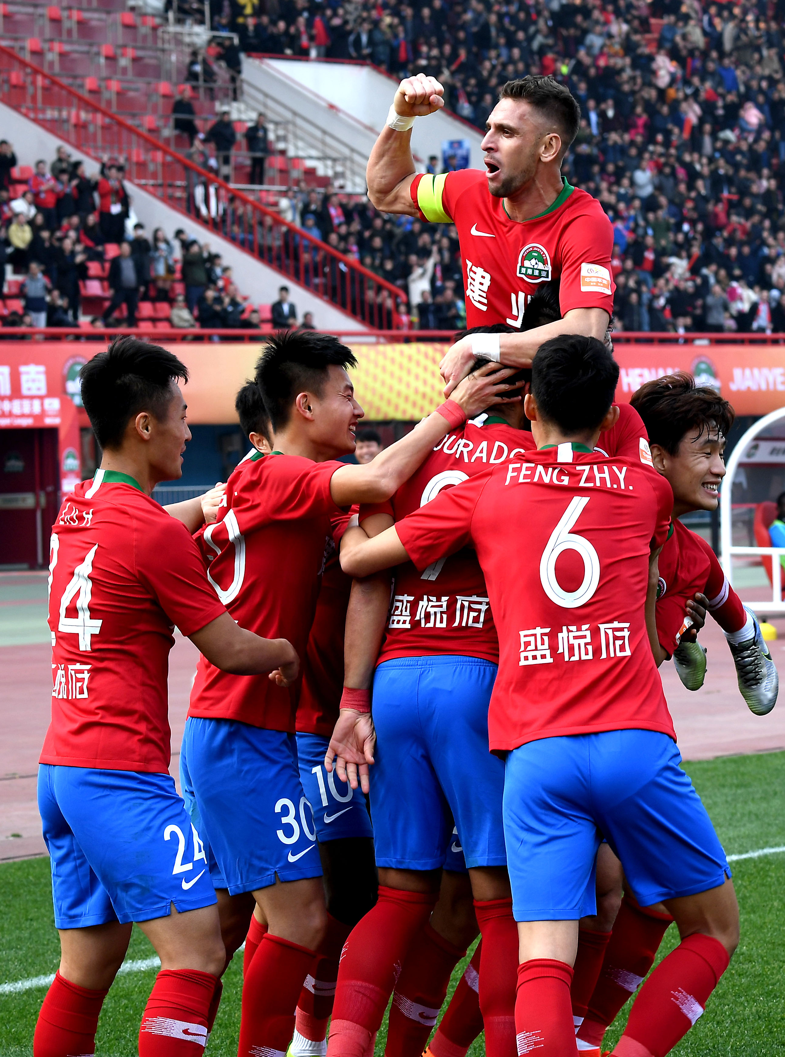 布克17+8萨尔19+15 太阳击败奇才3连胜